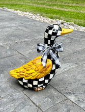 Load image into Gallery viewer, 06-28-26 Concrete Porch Goose Paint &amp; Sip