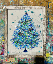 Load image into Gallery viewer, 11-12-26 Holiday Fun Crushed Glass Craft &amp; Sip at The Exibit Art Gallery
