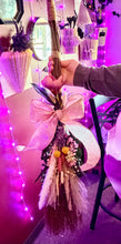 Load image into Gallery viewer, 10-11-26 Enchanted Botanical Brooms Craft &amp; Sip at Rt 66 Brewery